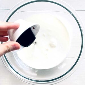 Homemade Brown Sugar Whipped Cream (Chantilly Cream) Recipe -
