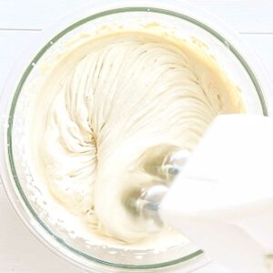 Homemade Brown Sugar Whipped Cream (Chantilly Cream) Recipe - Brown Sugar Whipped Cream