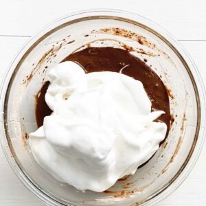 How to Make Gluten Free Chocolate Japanese Roll Cake - Sweet Matcha Whipped Cream