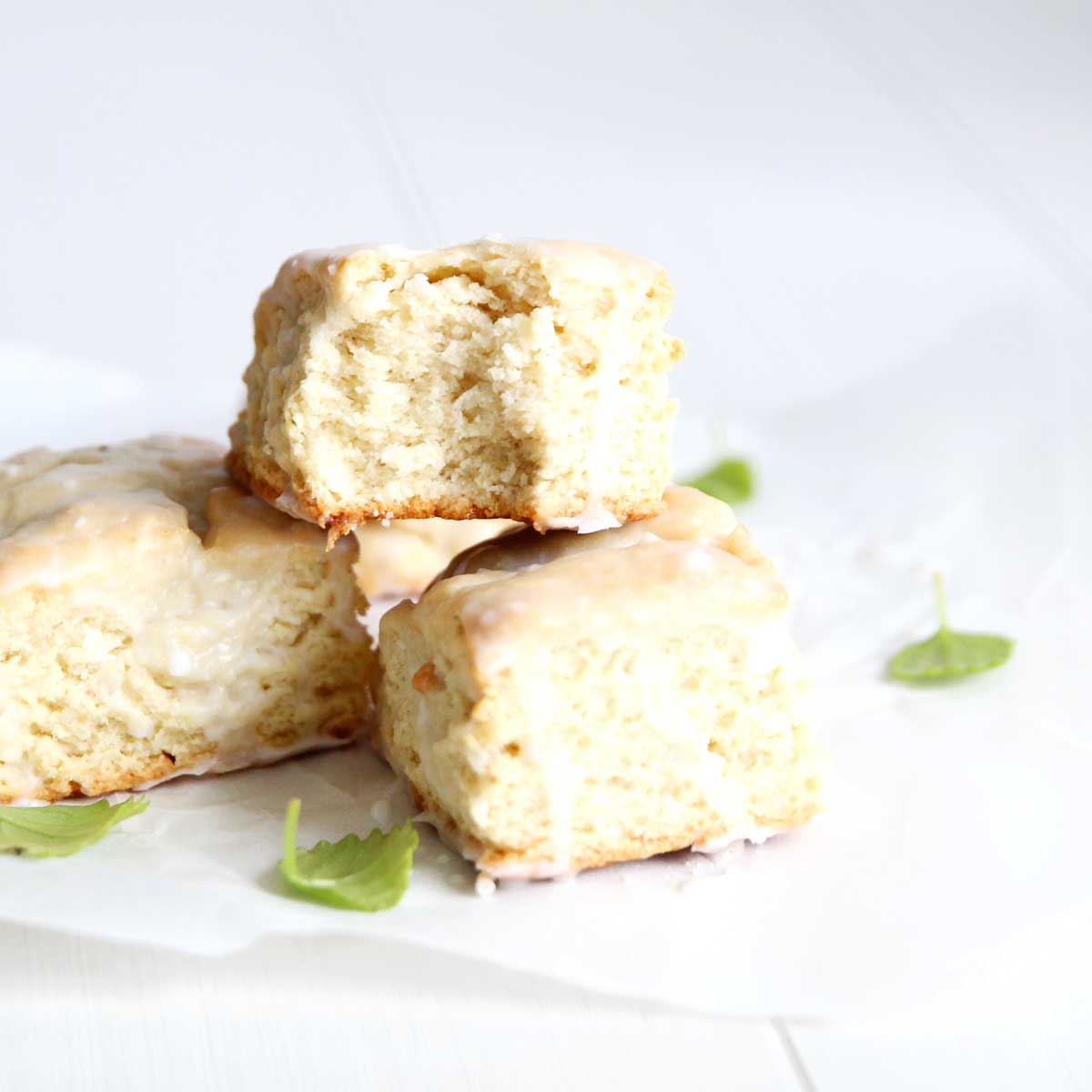 Homemade Greek Yogurt Scones: Light, Tender, and Deliciously Tangy