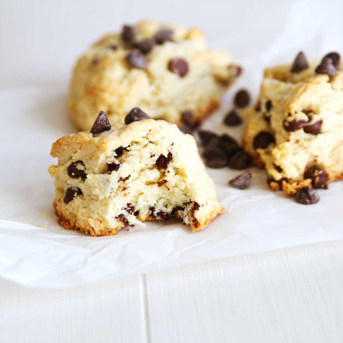 nut free vegan scones with cornstarch and chocolate chips
