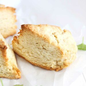 basic vegan scones with almond flour and coconut oil